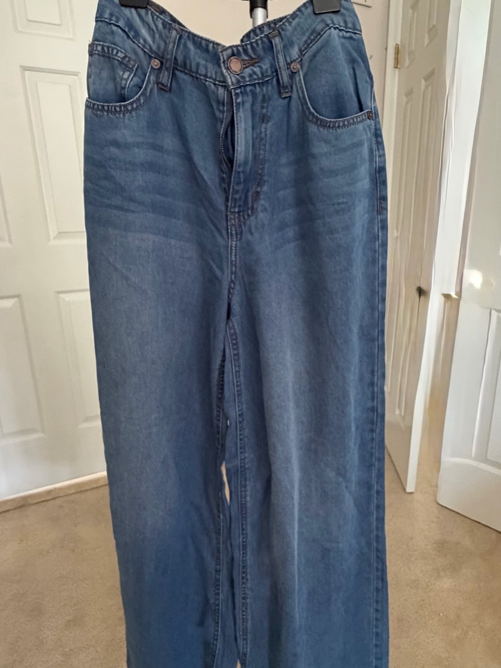 Oat New York Women's Relaxed Jeans in Blue Denim